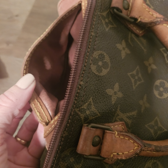 Louis Vuitton Monogram Speedy 30 - Picture 15 of 17